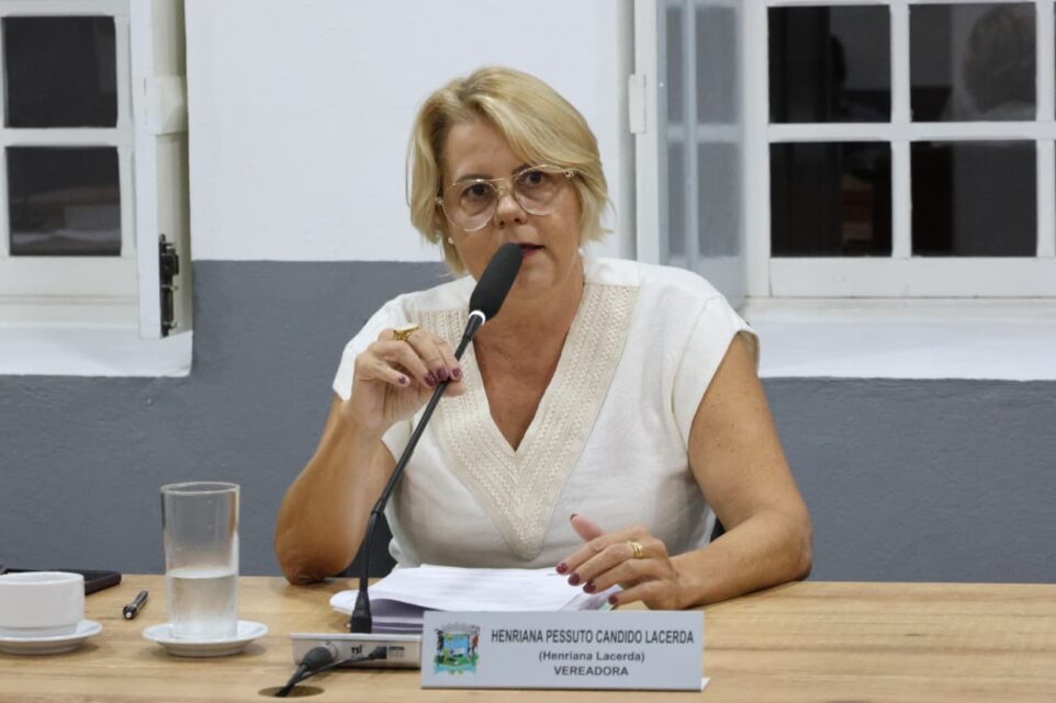 Henriana cobra enquadramento de professores da educação infantil em São Sebastião