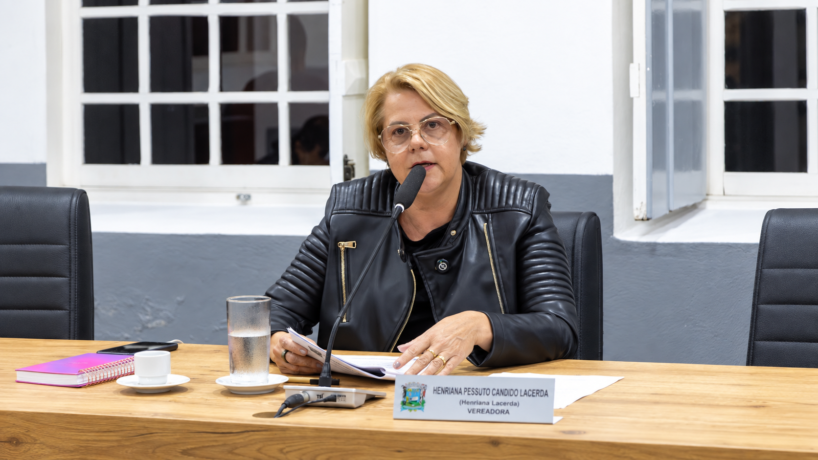 Após cobrança de Henriana, lei concede desconto de 50% na alienação de terras municipais
